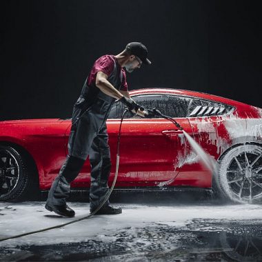 How to clean the car engine